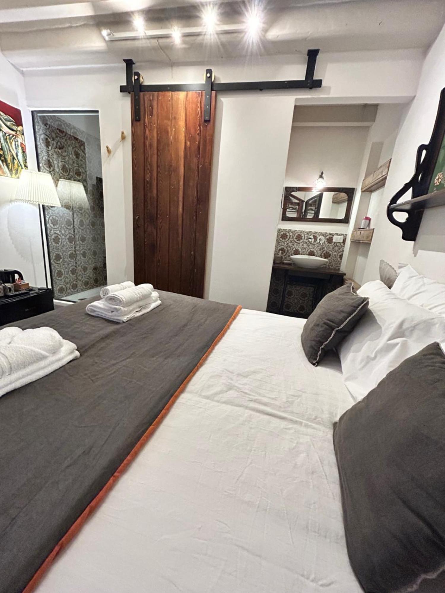 Locanda Sette Fate Spa E Solarium Παλέρμο Δωμάτιο φωτογραφία